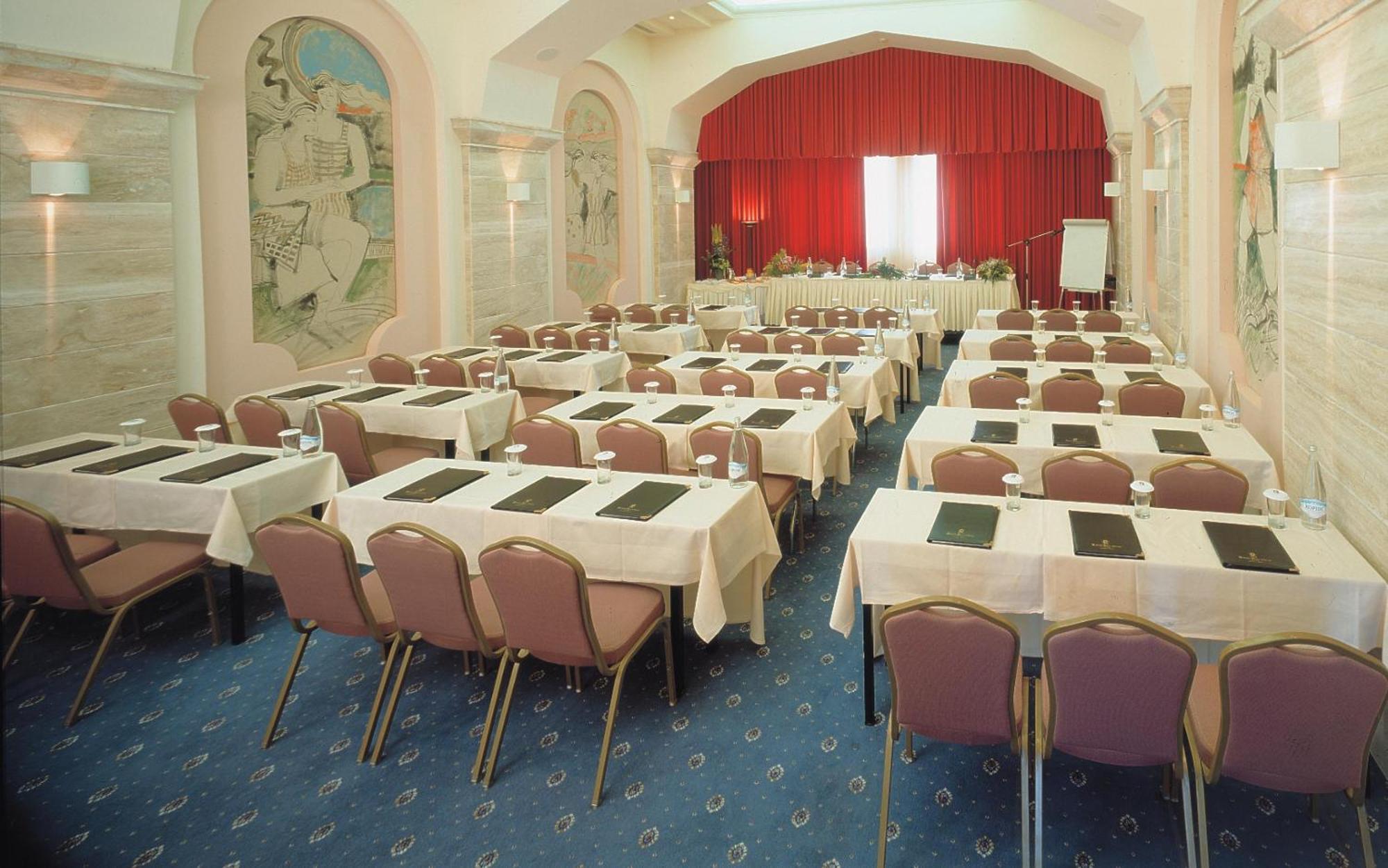 ホテル ロドス パラディウム レジャー ＆ ウェルネス Kallithéa エクステリア 写真 The main conference room
