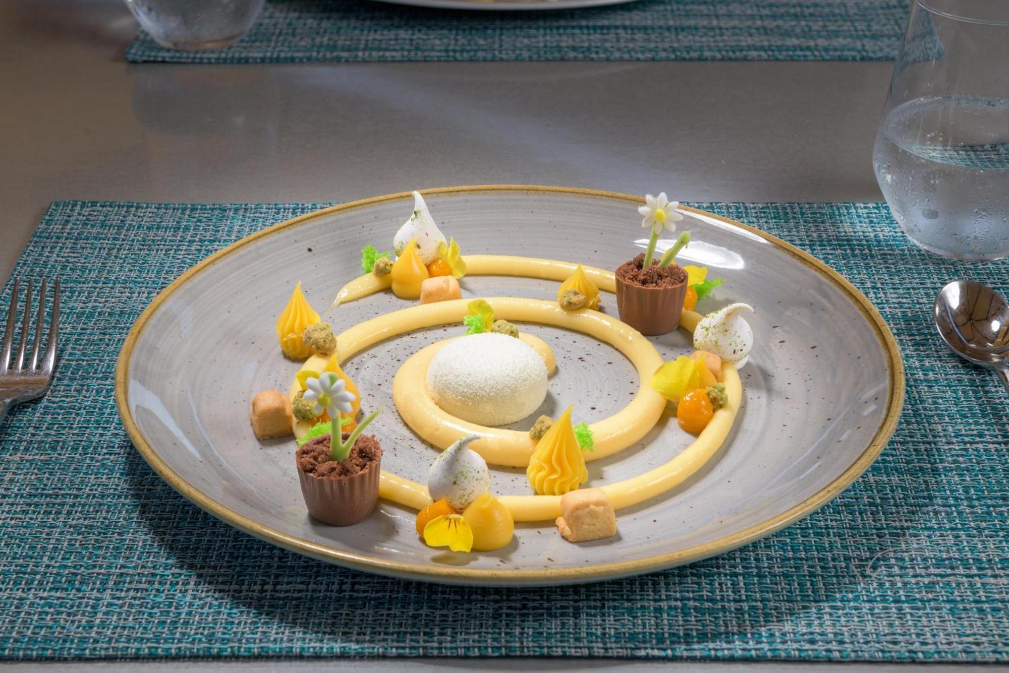 ホテル ロドス パラディウム レジャー ＆ ウェルネス Kallithéa エクステリア 写真 A dessert